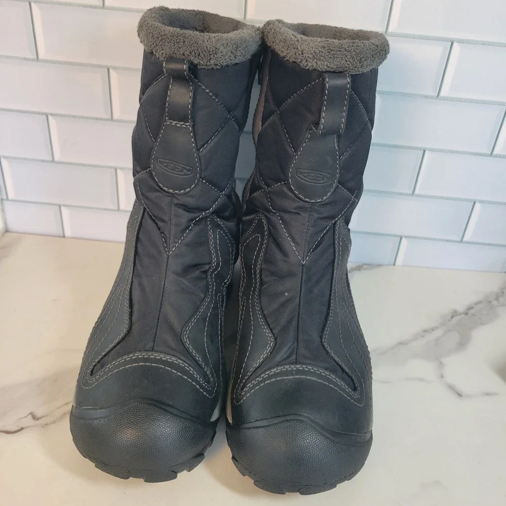 Keen Womens Betty Size 8.5 Waterproof Snow Boots Black Gray Quilted Lined